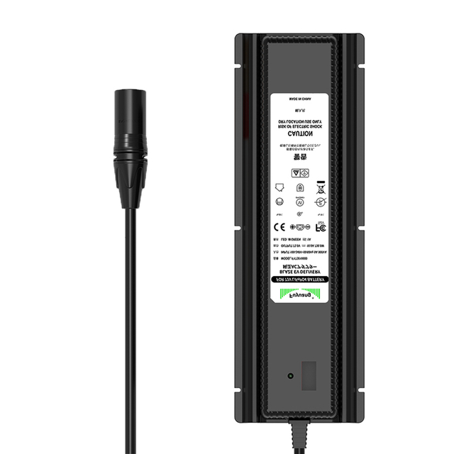 Chargeur de batterie 84V 10A LiFePO4 